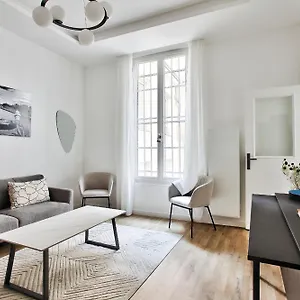Marais Elegence - Two Bedrooms , Paris France